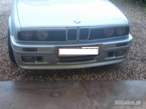 BMW e30 320i 2d ---solgt---- billede 2