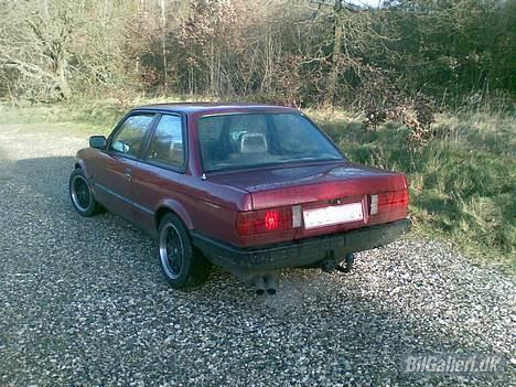 BMW E30  SOLGT billede 1