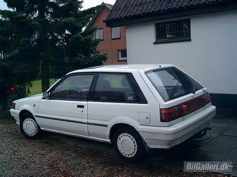 Nissan Sunny *solgt* billede 1