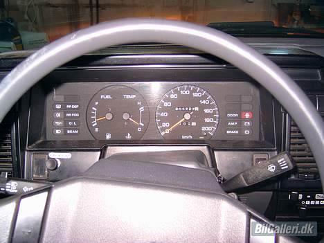 Nissan Sunny *solgt* billede 4