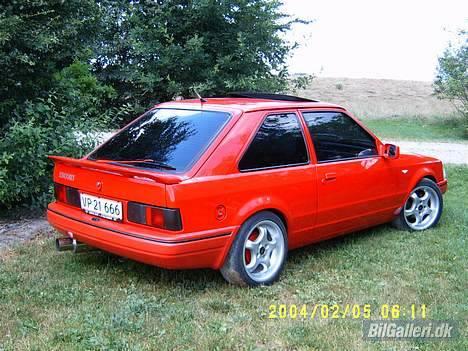 Ford Escort (SOLGT) billede 2