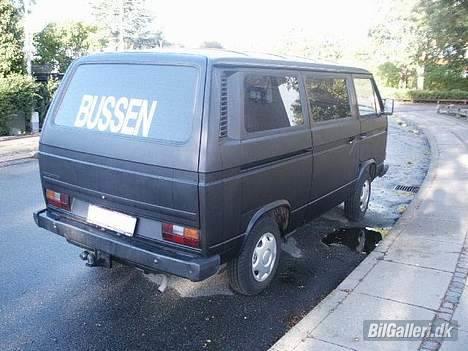 VW Caravelle 1,6 D *Solgt* billede 2