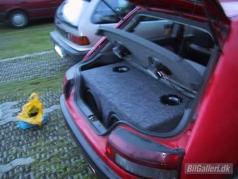 Mazda 323 1.3 LX billede 5