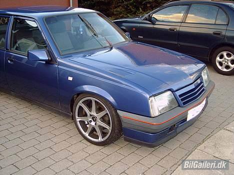 Opel Ascona billede 3