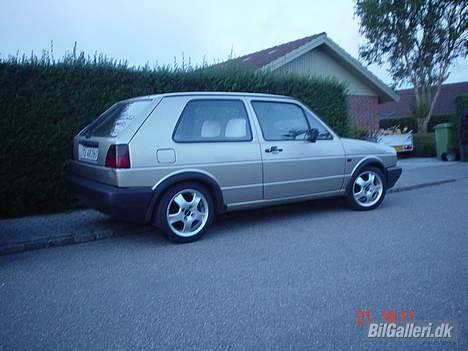 VW golf 1,8 cl SOLGT! billede 3