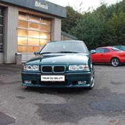 BMW 320i *Solgt*