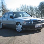 Mercedes Benz 190E