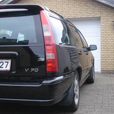 Volvo v 70 