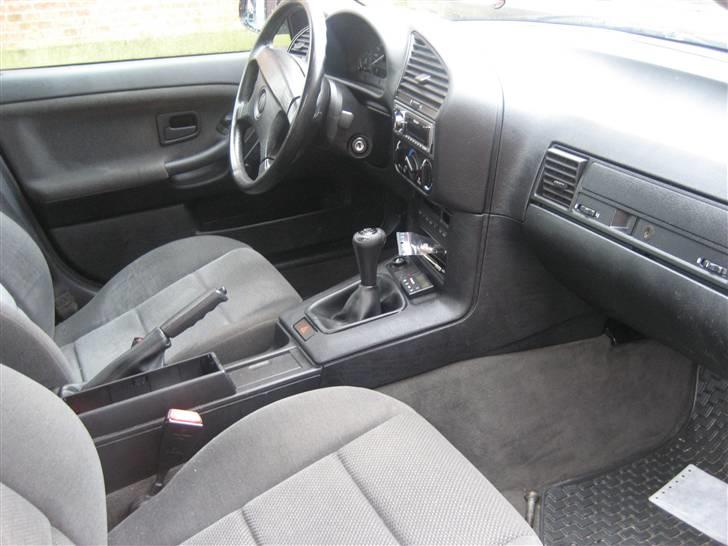 BMW 325 TD billede 6