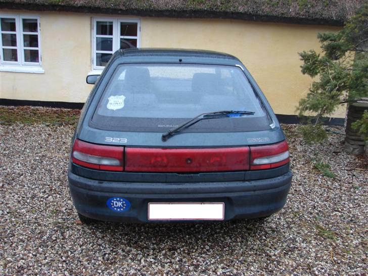 Mazda 323 bg SOLGT billede 7