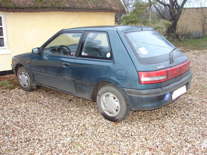 Mazda 323 bg SOLGT billede 8