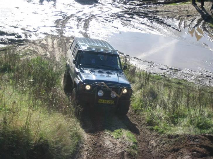 Toyota Land Cruiser HJ60½ Solgt billede 10