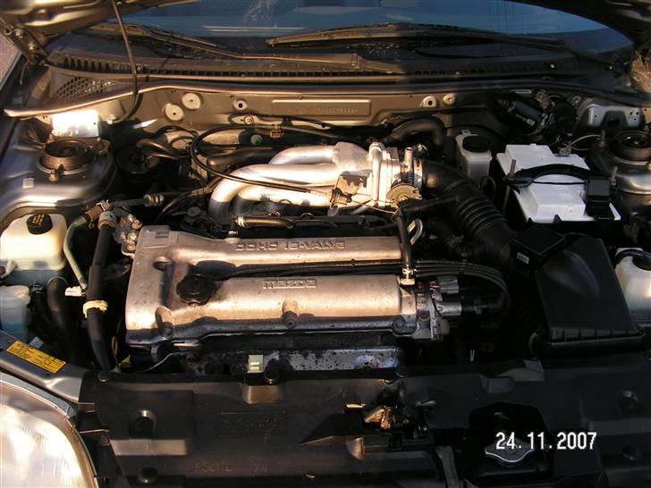 Mazda 323 C 1,5 lx billede 8