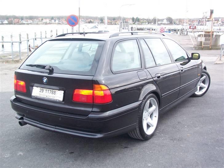 BMW 540i Touring Individual  billede 4
