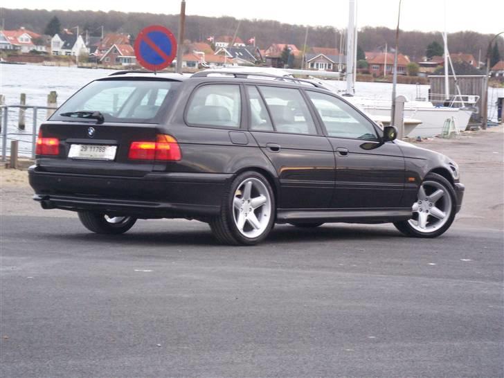 BMW 540i Touring Individual  billede 5