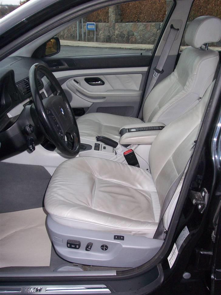 BMW 540i Touring Individual  billede 9