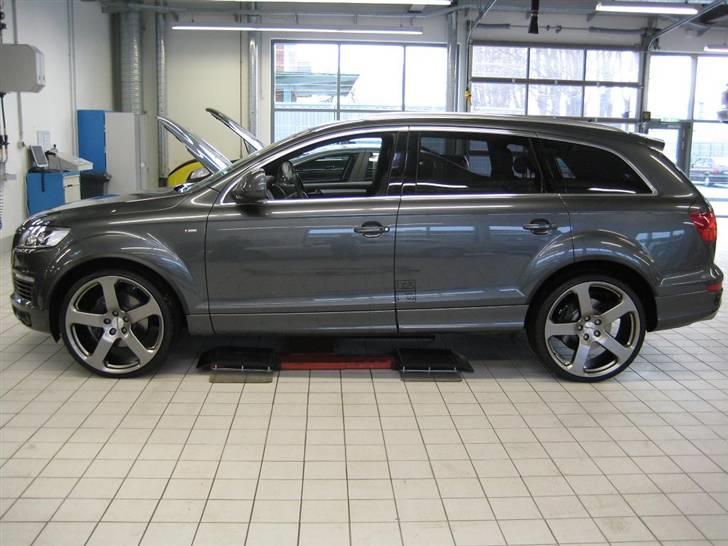 Audi Q7  "solgt" - Med fælge , før sænknings modul var mont.. billede 11