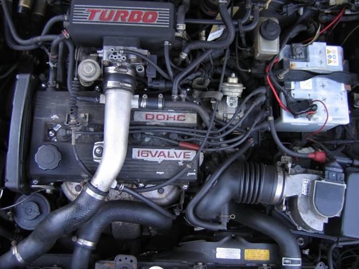 Mazda 323 GTX Turbo4WD *SOLGT*  billede 2