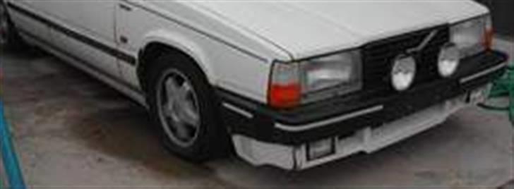 Volvo 740 2.3 GL - Har købt disse Add-on skørter de skal bare have en kælig hånd :-D billede 17