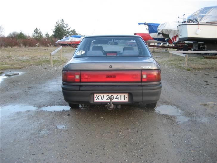 Mazda 323 billede 5