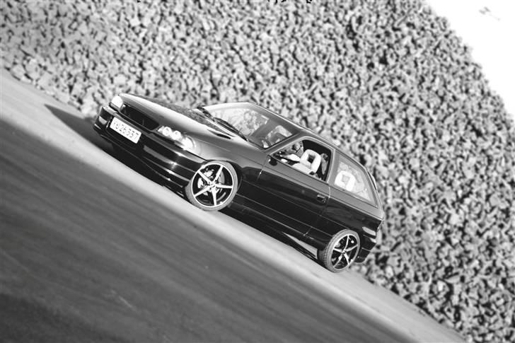 Opel Astra F - GSi 16v - SOLGT billede 1