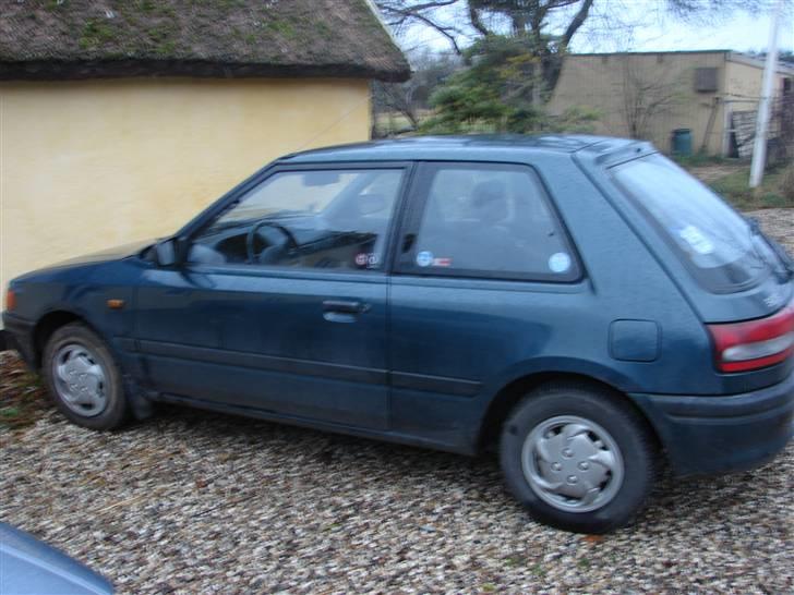 Mazda 323 bg SOLGT billede 10