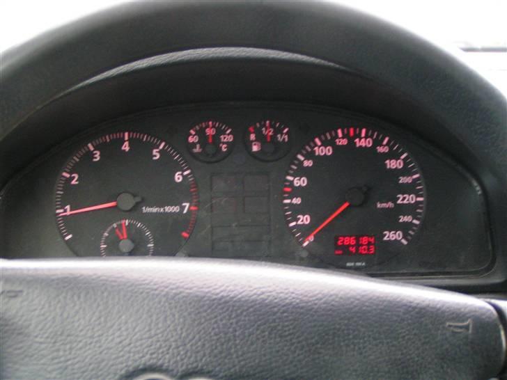 Audi A4 1,8 Turbo *DØD* billede 6