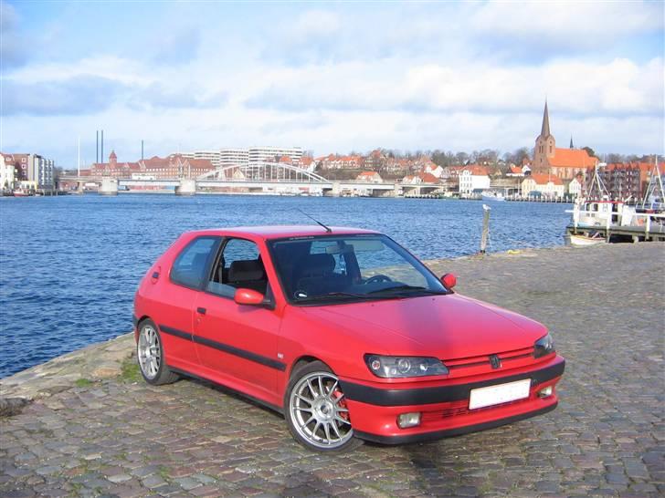 Peugeot 306 2,0 XSI - Ved havnen billede 15