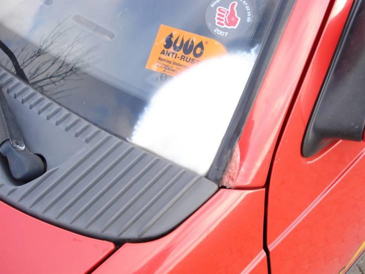 Opel kadett E 1,4i Fun *SOLGT* - Fugt i bunden af forruden, men fik at vide det havde set sådan ud i flere år, såå det billede 6