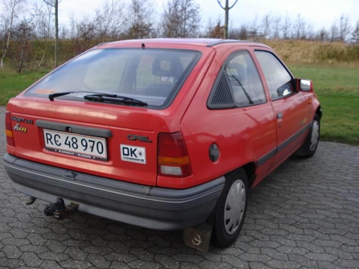 Opel kadett E 1,4i Fun *SOLGT* - Fin Ikke :-D billede 8