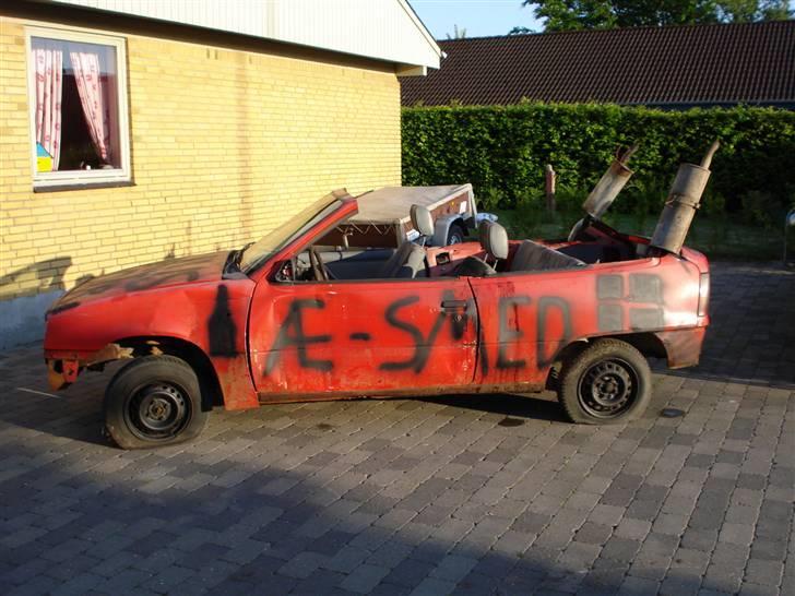 Opel kadett E 1,4i Fun *SOLGT* - fik også en kadett til min 30 års fødselsdag.. TAK gutter :-) billede 20