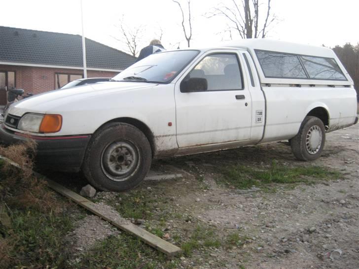 Ford Sierra P100 SOLGT billede 1