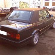 BMW E30 Cab