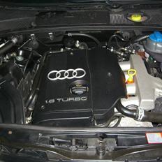 Audi A4 Avant 1.8T *SOLGT*