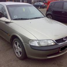 Opel Vectra 1,6 16V***SOLGT***