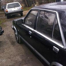 Ford Granada 3,5 V8 Solgt