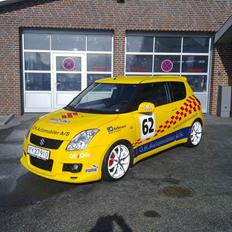 Suzuki Swift Sport. Yellow Angel