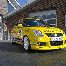 Suzuki Swift Sport. Yellow Angel