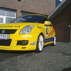 Suzuki Swift Sport. Yellow Angel