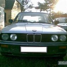 BMW 320i "vinterbimse" (Skrottet)