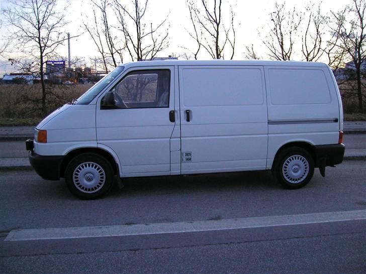 VW Transporter 2,4 TDi  billede 4