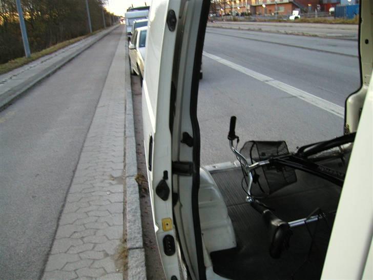 VW Transporter 2,4 TDi  billede 9