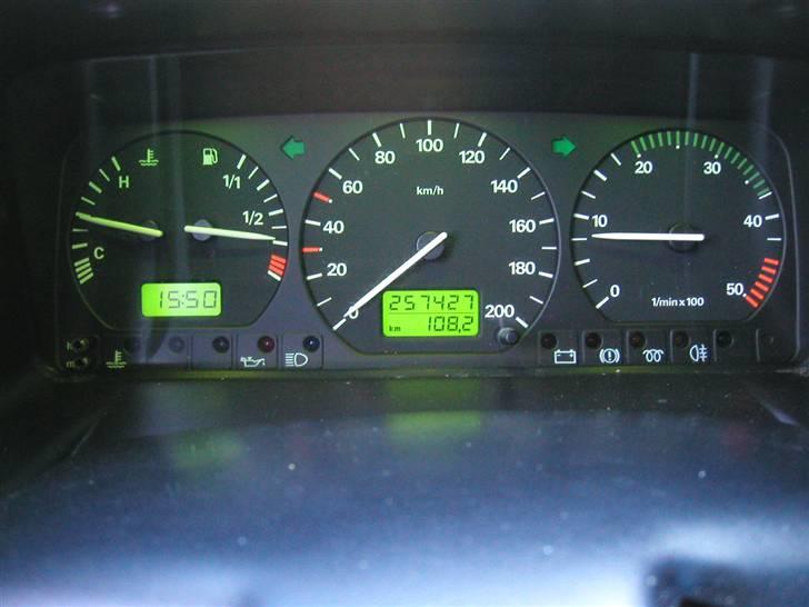 VW Transporter 2,4 TDi  billede 13