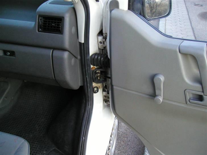 VW Transporter 2,4 TDi  billede 14