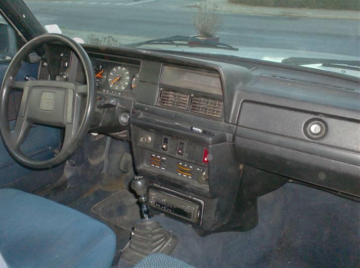 Volvo 240 STC. SOLGT billede 7