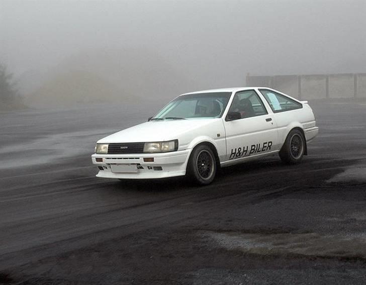 Toyota Corolla AE86 billede 3