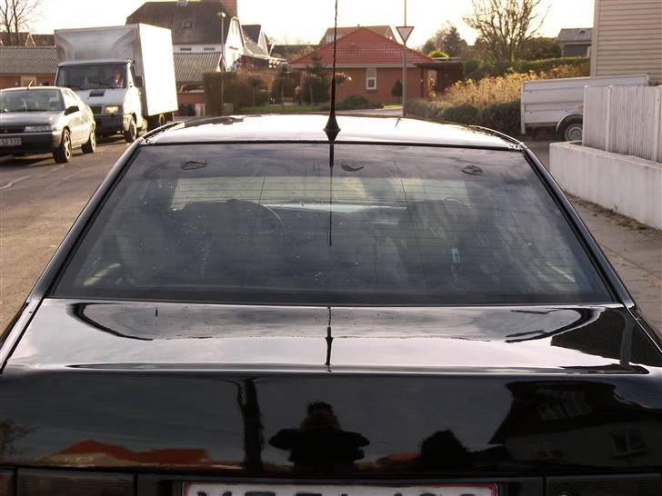 VW Vento vr6 SOLGT 1/2-2008 - Mangler lige at få det sidste lim af bagruden billede 14