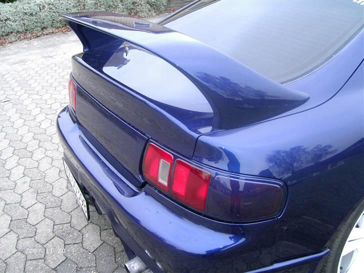 Toyota Celica 1.8 GT ( SMØLFEN ) - udspartlet bagklap er lavet og indfarvet blinklys+lister.. emblemer fjernet billede 2
