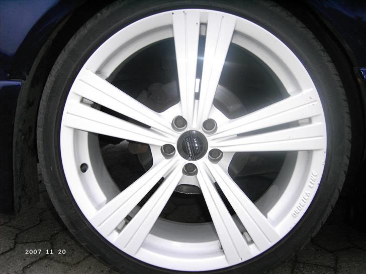 Toyota Celica 1.8 GT ( SMØLFEN ) - sys de passer godt til bilen efter de blev malet billede 4