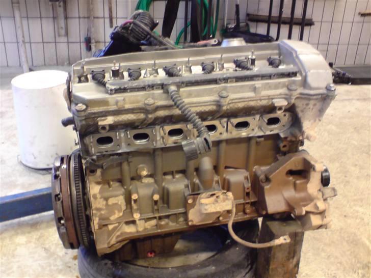 BMW 328i  aka 325i (SOLGT) - nyt på billede 12